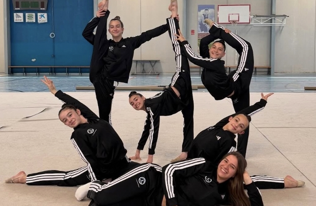 Un quinteto cadete del Club R�tmica de Totana participa en los Campeonatos de Espa�a 